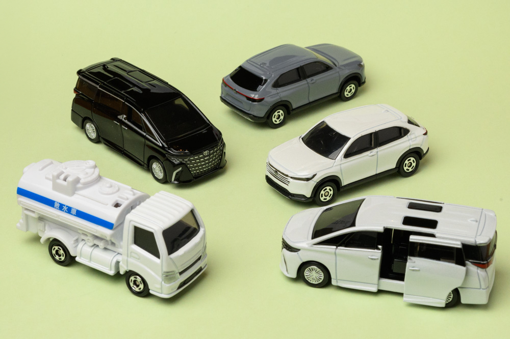 2025年8月発売のトミカ集合のオリジナル写真 ©️Hiroyuki Onuma