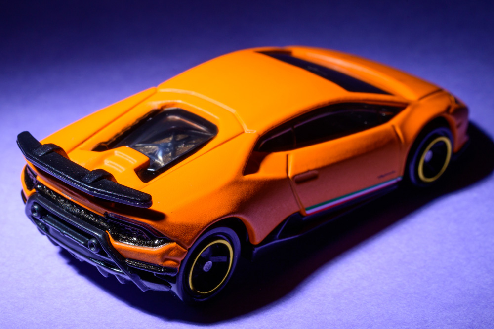 トミカのミニカー、ランボルギーニウラカンペルフォルマンテのオリジナル画像2枚目 ©️Hiroyuki Onuma