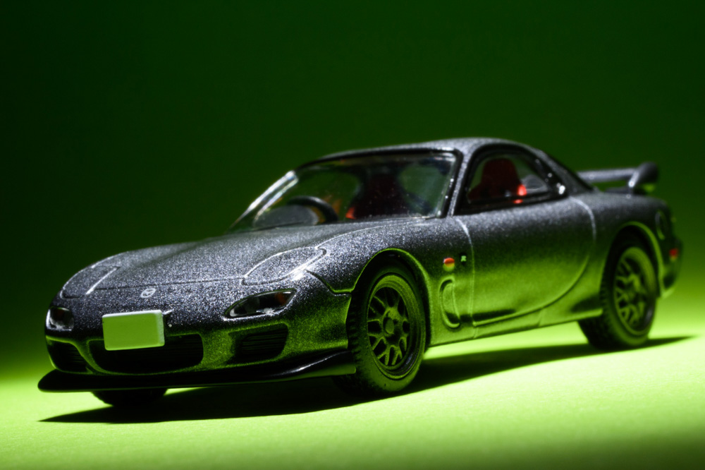 トミカリミテッドヴィンテージネオの2002年式マツダRX-7 スピリットR タイプAのミニカーのオリジナル画像 ©️Hiroyuki Onuma